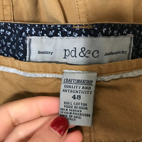 PD & C - MEN'S 48 - BROWN 100% COTTON CARGO SHORTS - Picture 3 of 3